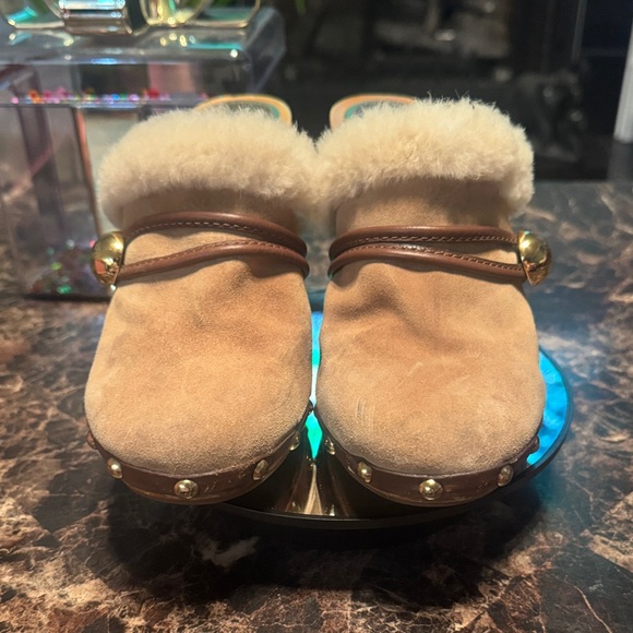 Coach Ivanka Women's Beige Fur Trim Wedge Mules - Size 8M - Picture 3 of 11